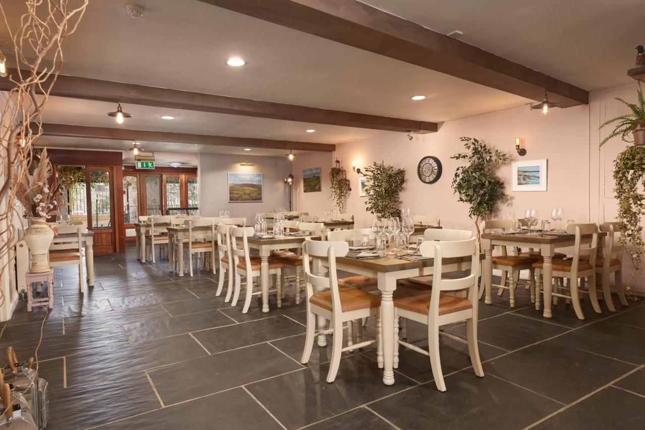 The White Hart Hotel Modbury Luaran gambar