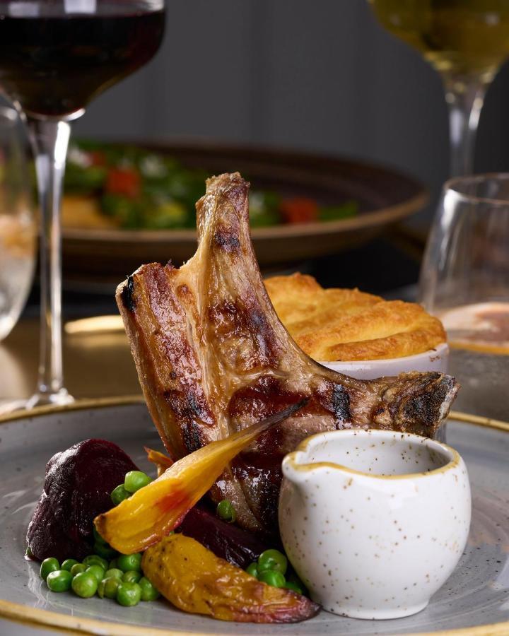 The White Hart Hotel Modbury Luaran gambar