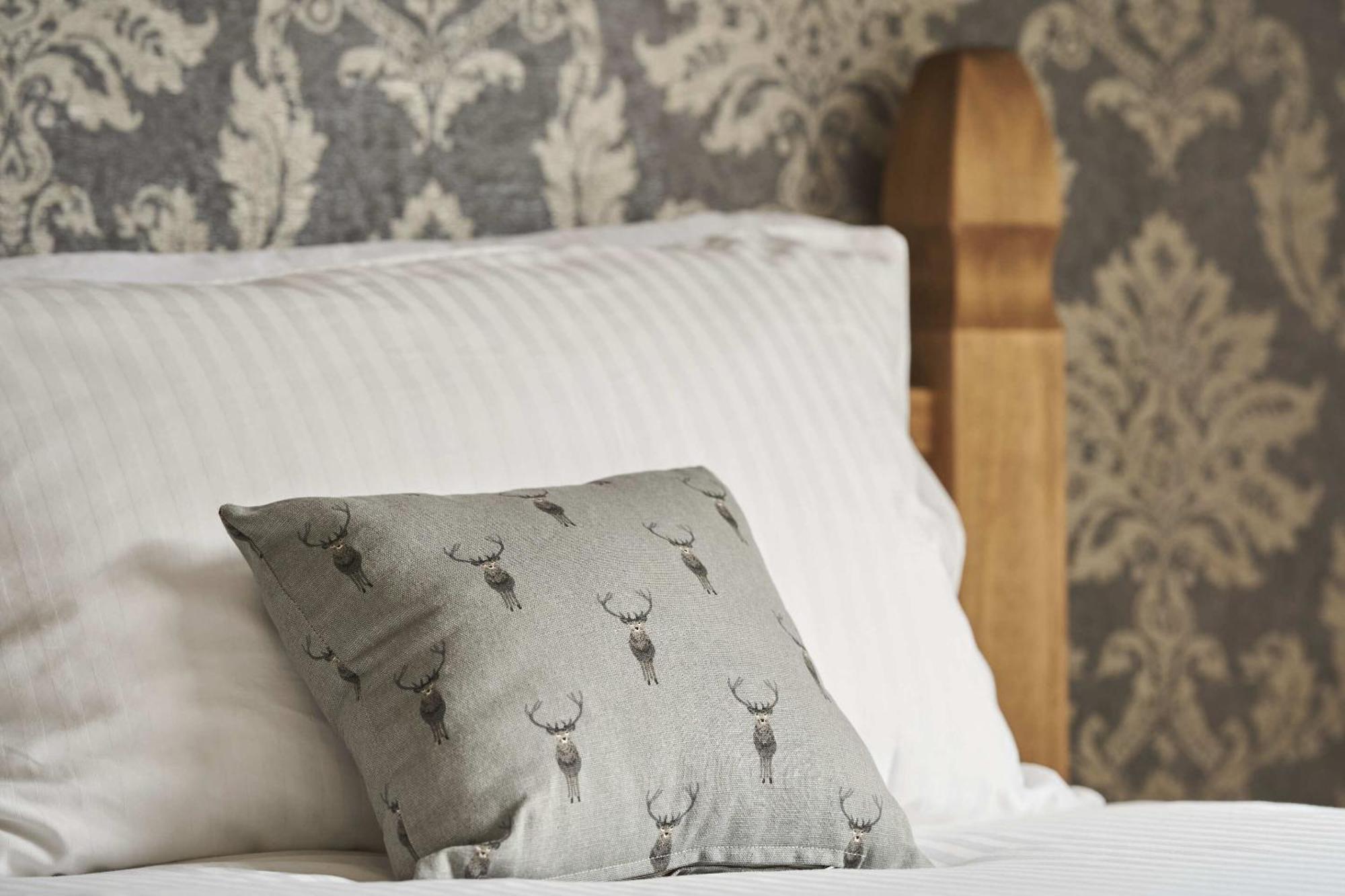 The White Hart Hotel Modbury Luaran gambar
