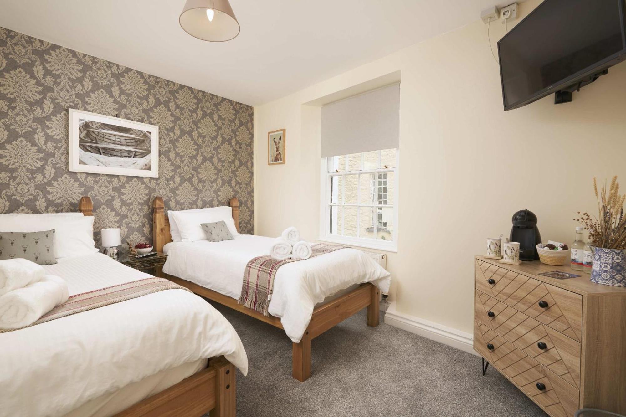 The White Hart Hotel Modbury Luaran gambar