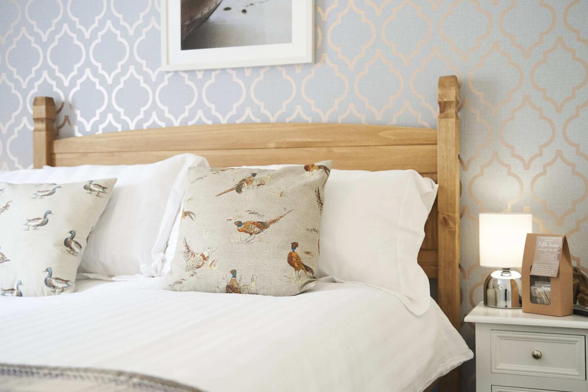 The White Hart Hotel Modbury Luaran gambar
